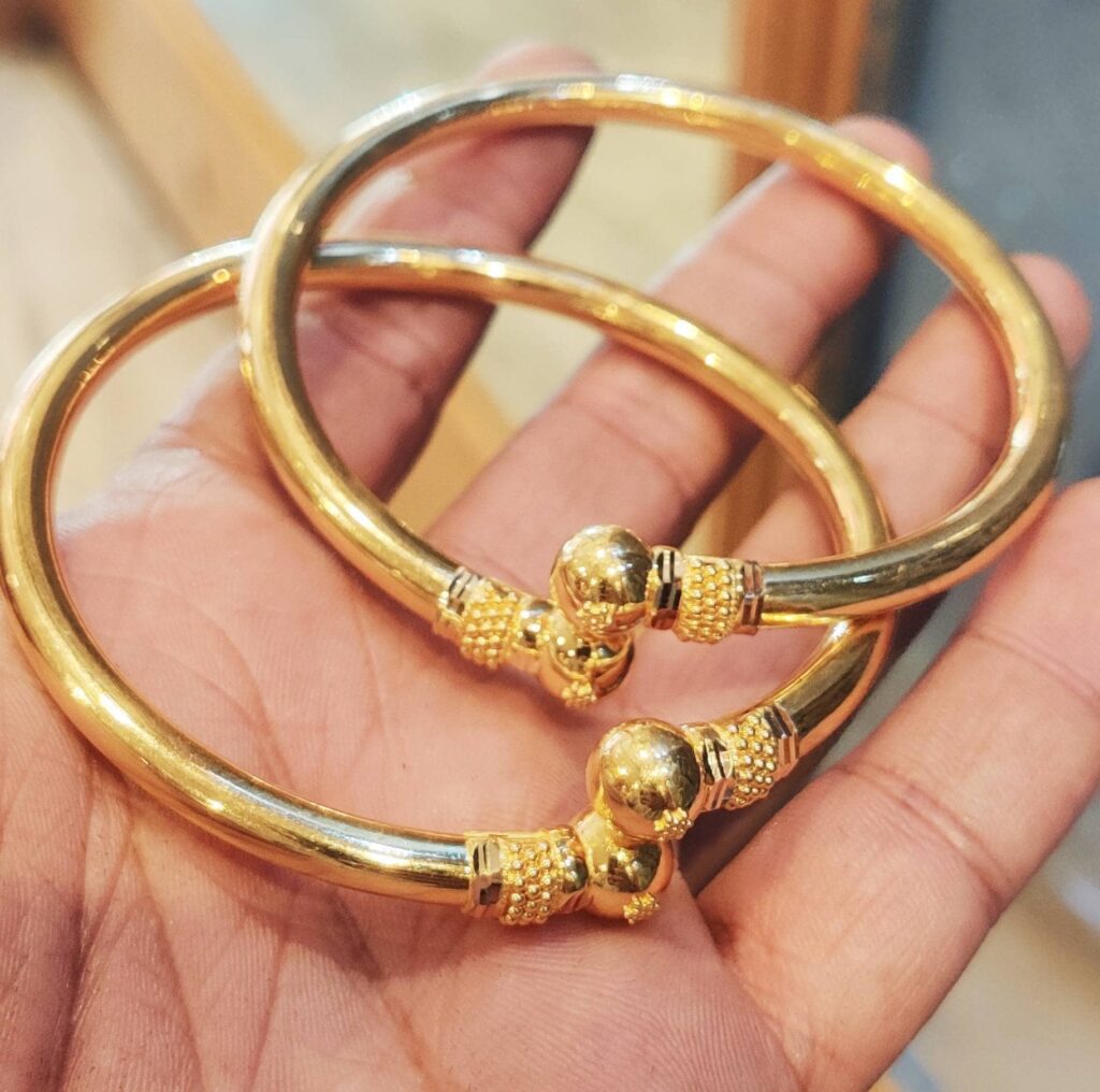 Gelang Emas Polos Lebih Tahan Tren, Pilihan Simpan Nilai Yang Masih Mudah Dilepas Lagi