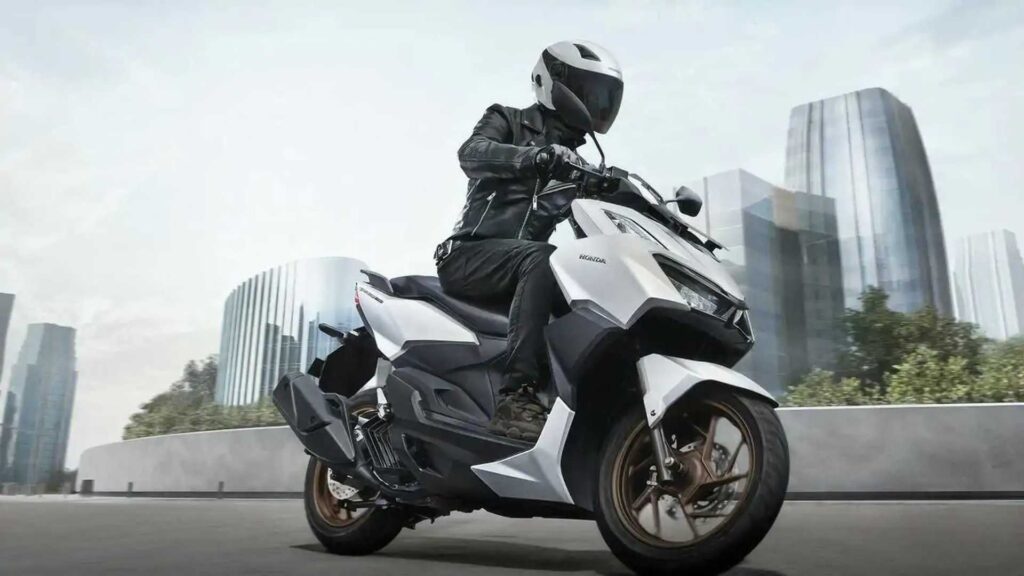 Harga Masih Kompetitif, Honda Vario 160 2026 Tetap Menarik Lewat Mesin Kuat dan Fitur Lengkap