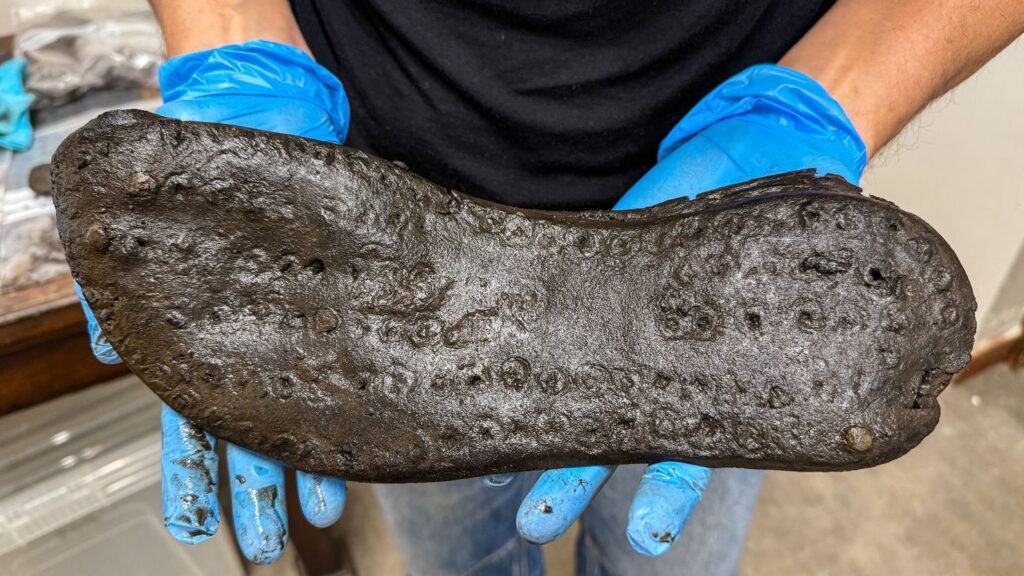 Di Gua Armenia Ini, Sepatu Kulit 5.500 Tahun Ternyata Masih Mirip Model Modern