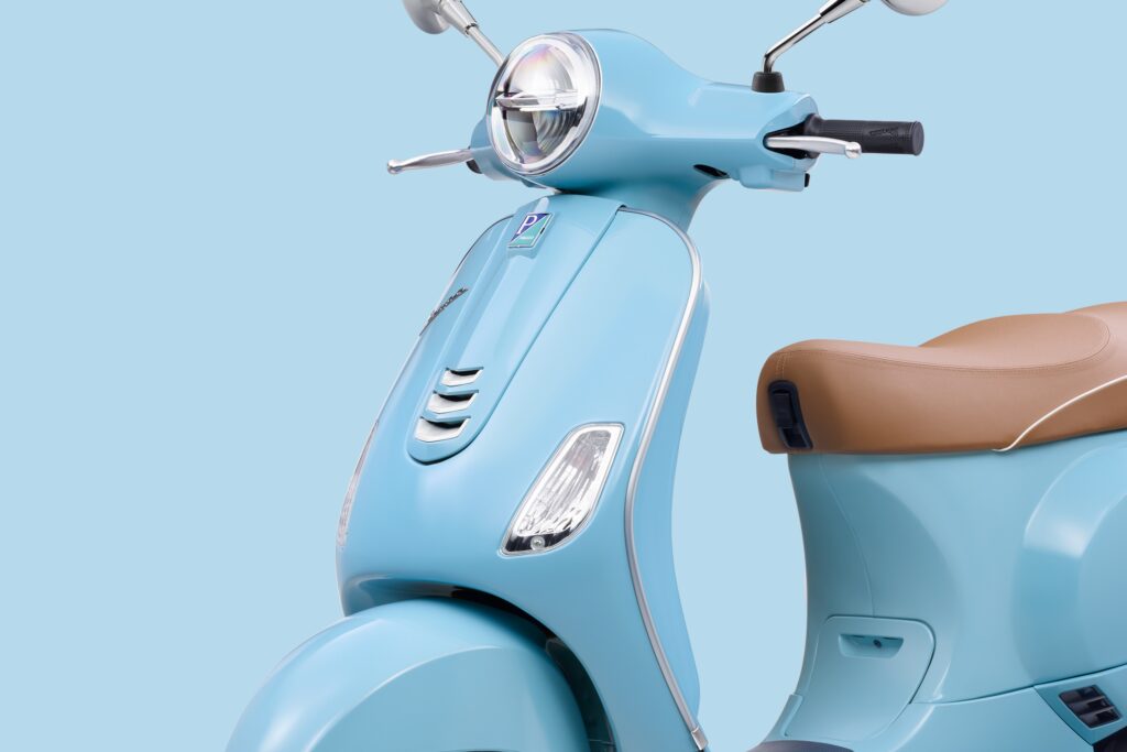 Vespa LX 125 i-Get, Skutik Premium Klasik yang Tetap Nyaman untuk Harian