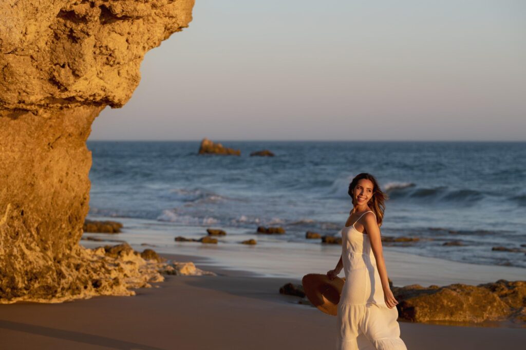 Gemini AI Membentuk Foto Pantai Pasir Putih Yang Natural, 5 Prompt Bernuansa Sinematik dan Penuh Suasana
