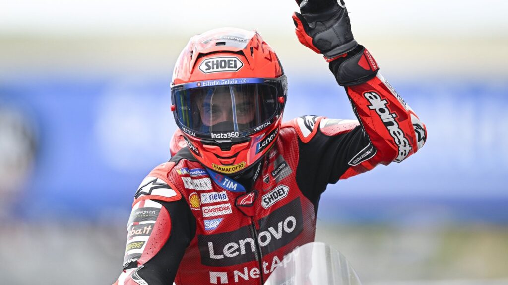 Start dari Pole, Marquez Bangkit Setelah Crash dan Ganti Motor di Jerez yang Chaos