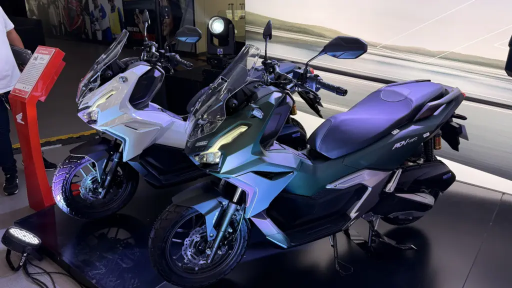Selisih Harga Tipis Honda ADV 160 2026, Fitur CBS, ABS, dan RoadSync Menentukan Pilihan