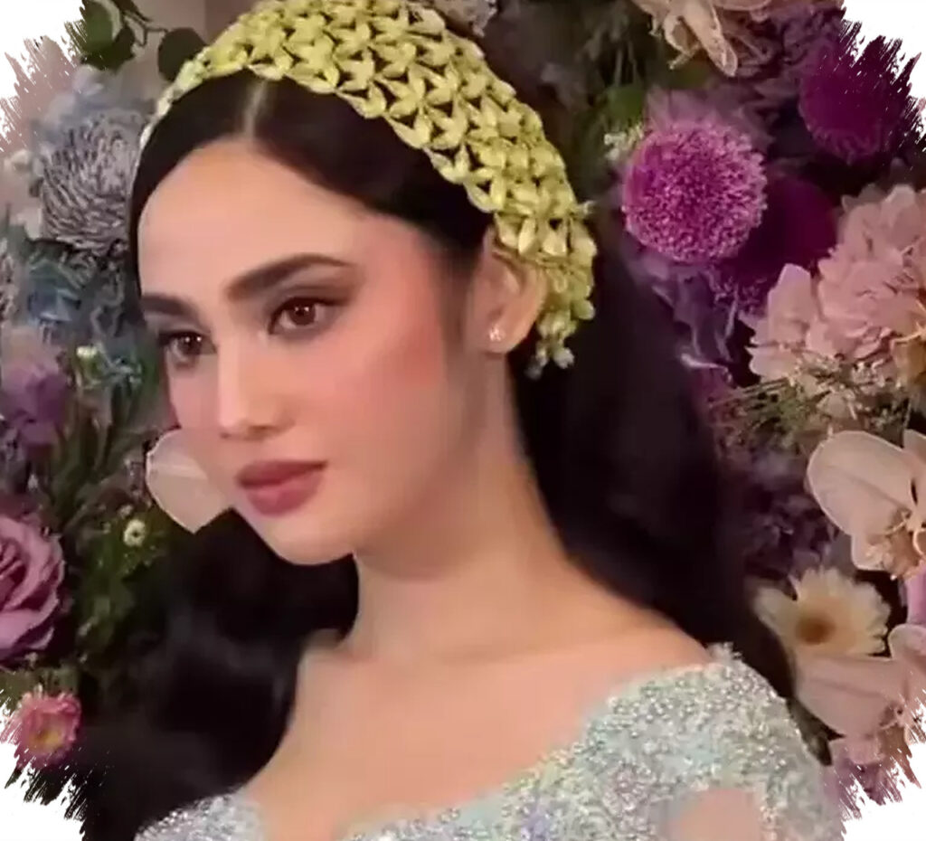 Ibunda Syifa Hadju Tekankan Hormat Pada Keluarga El Rumi Saat Siraman