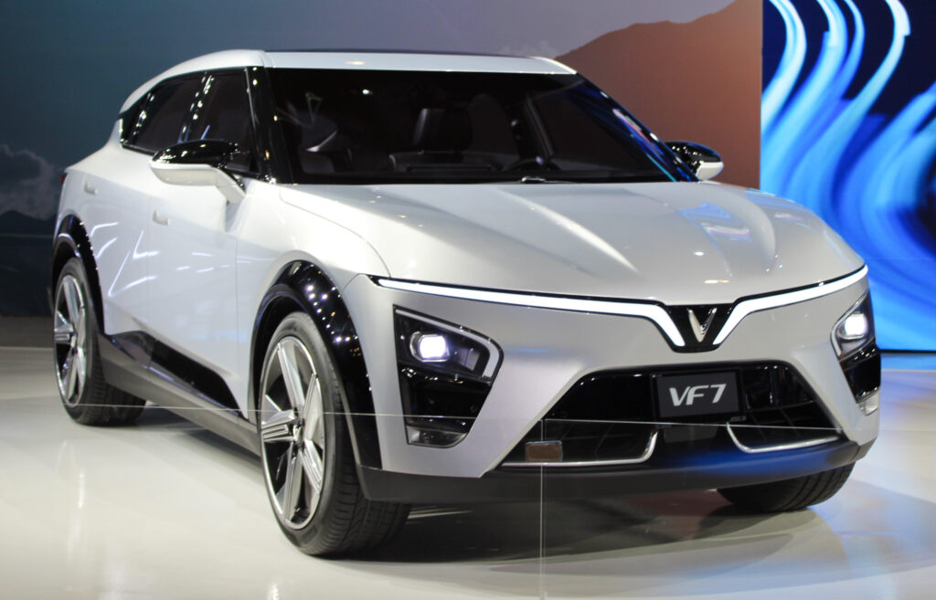 Desain Futuristik Dan Pembiayaan Ringan Dorong VF 7 Melesat Di C-SUV