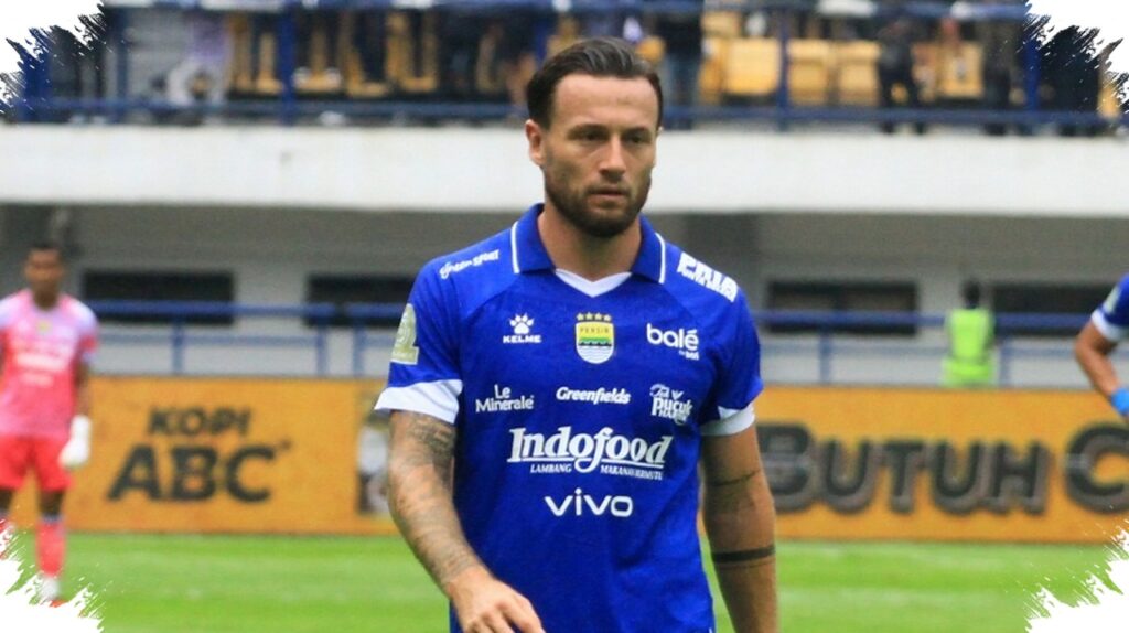 Marc Klok Minta Persib Segera Bangkit, GBLA Jadi Arena Pembuktian Lawan Arema FC