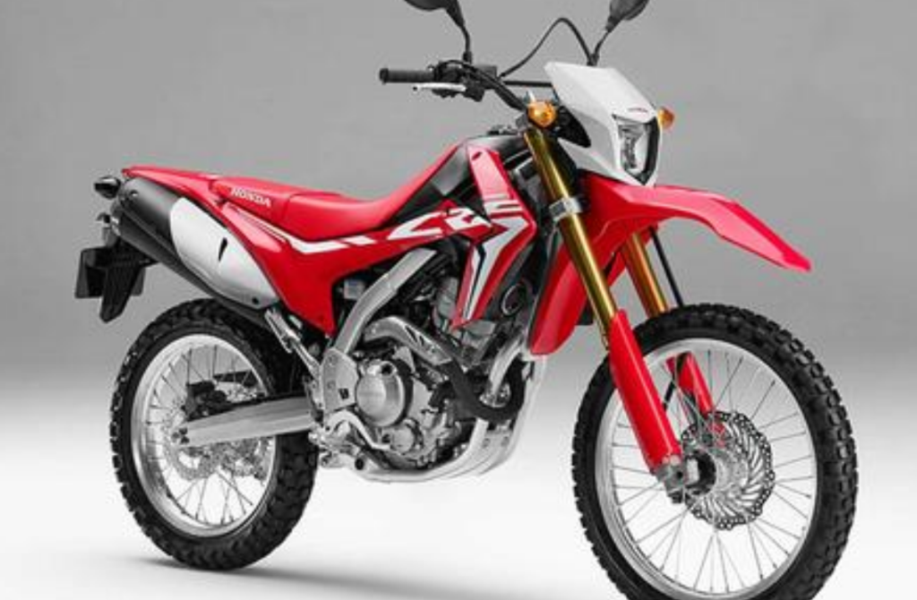 CRF150L Lebih Ringan Dipakai Harian, WR155R Lebih Kencang Tapi Butuh Adaptasi Lebih Banyak