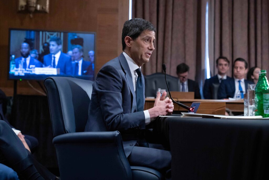 Kevin Warsh Diuji Senat, Nasib Independensi The Fed Di Tengah Tekanan Trump