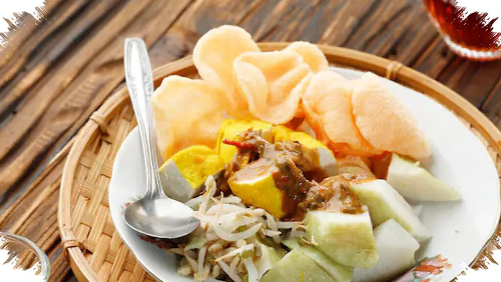 Kupat Tahu Bandung Tetap Diburu, Dari Bumbu Kacang Pekat Hingga Kuah Rempah Khas