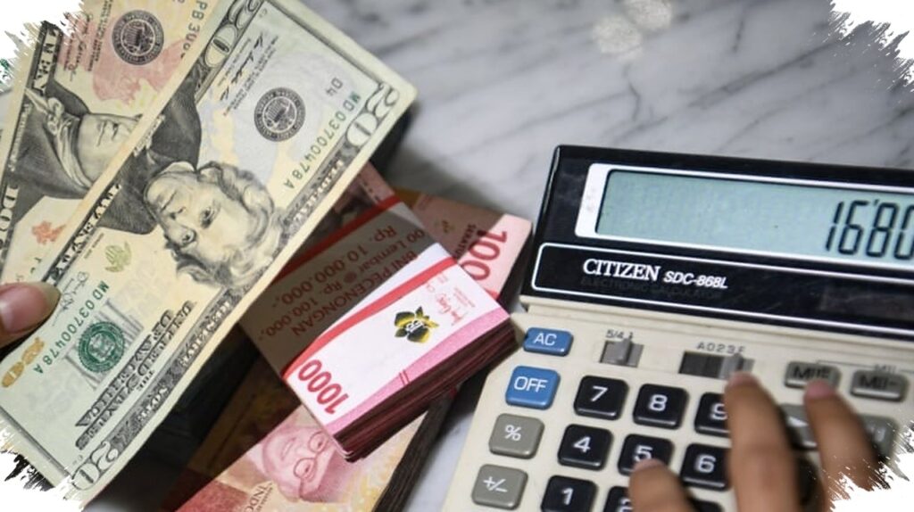 Dolar Melemah dan Harga Energi Turun, Rupiah Ditutup Menguat Tipis Menanti Sinyal BI