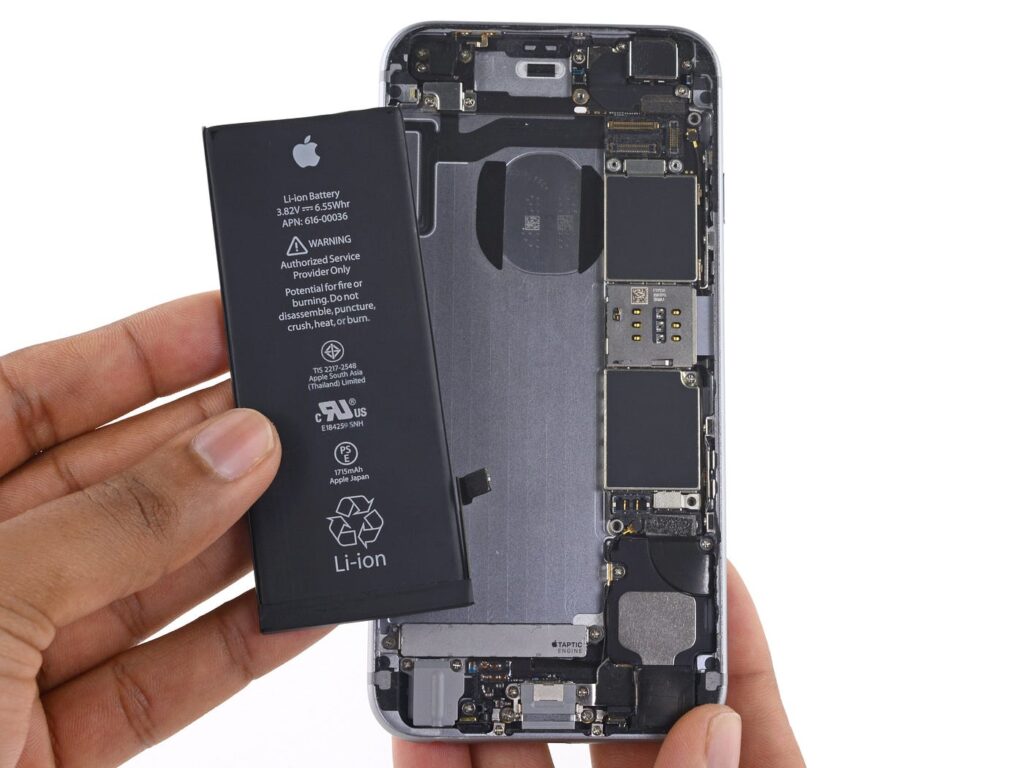 Baterai iPhone Cepat Turun Karena Kebiasaan Sepele Ini, Tiga Mitos Yang Sering Disalahpahami