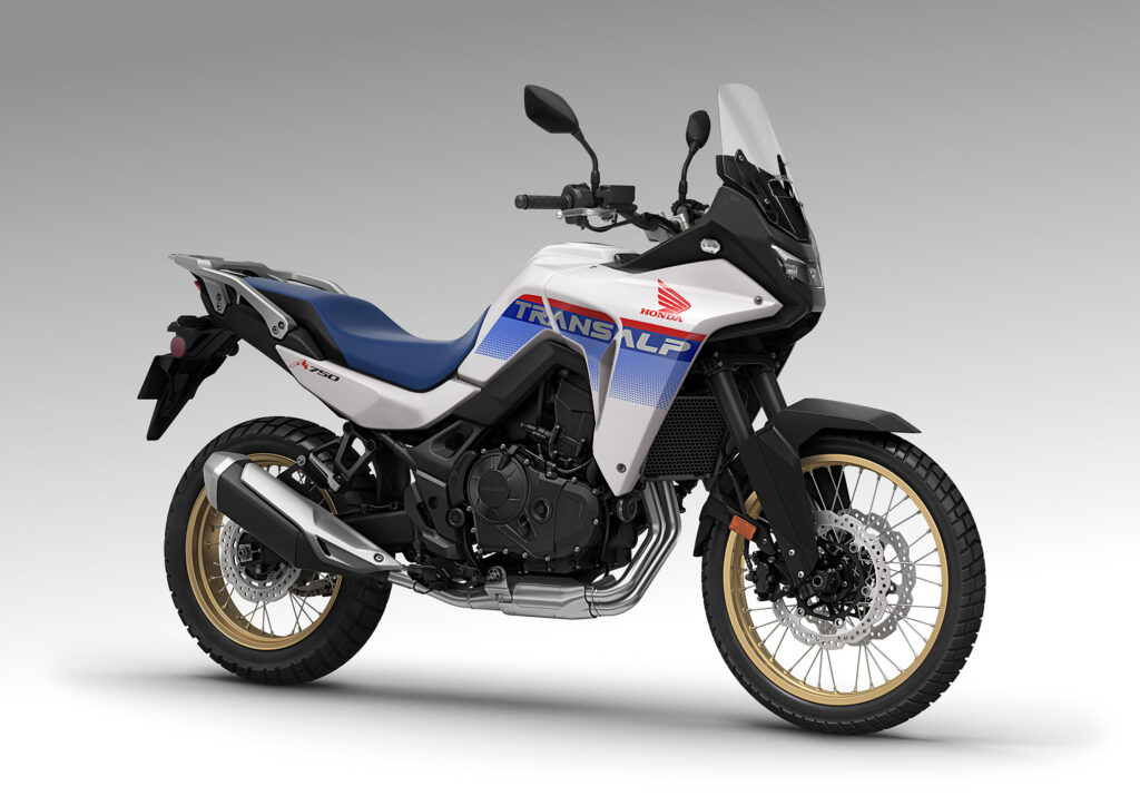 Honda XL750 Transalp 2026, E-Clutch dan 92 HP untuk Menjelajah Medan dengan Lebih Mudah