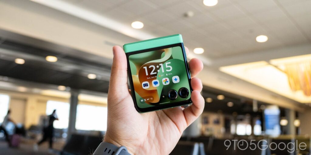 Razr+ 2026 Pamer Layar 165Hz dan Snapdragon, Motorola Siapkan Razr 2026 Lebih Awal dari Dugaan