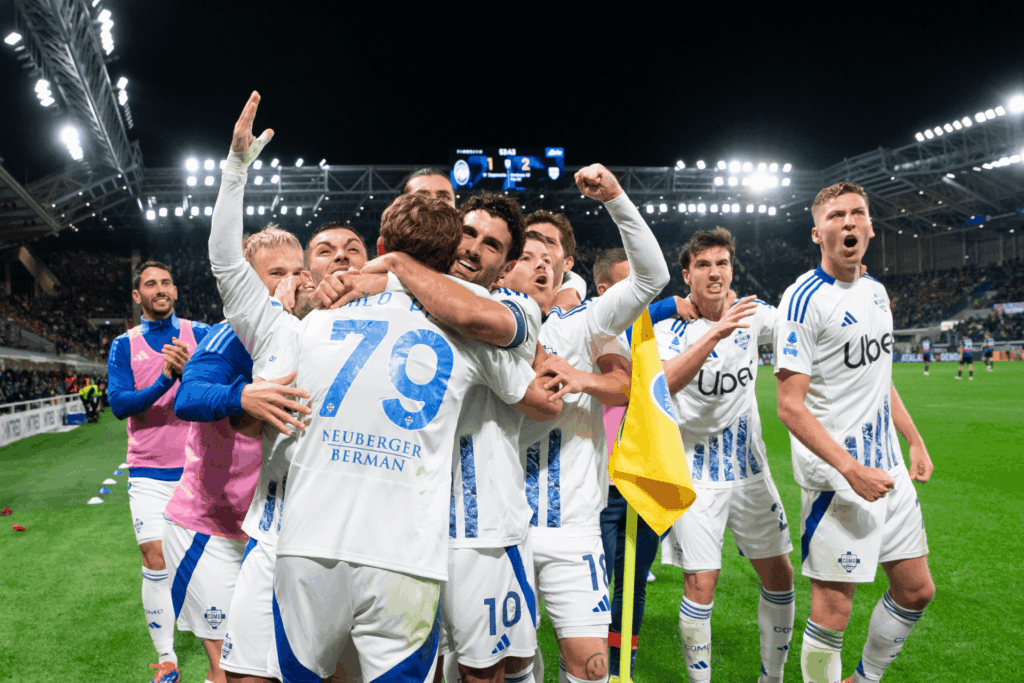 Hanya Dua Pemain Italia di Skuad Como 1907, Langkah Mereka Tetap Menanjak di Serie A