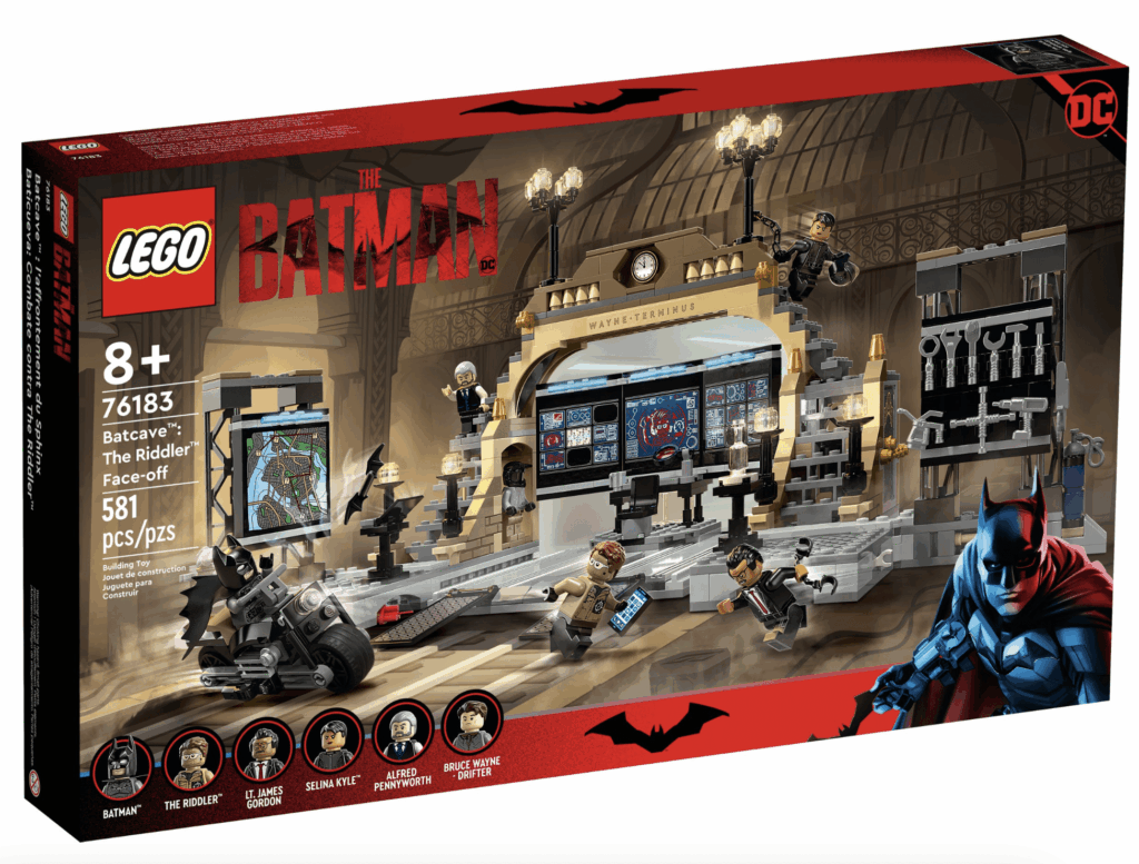 Batcave LEGO Bertumbuh Seiring Progres Batman, Penuh Trofi, Garasi, dan Ruang Main