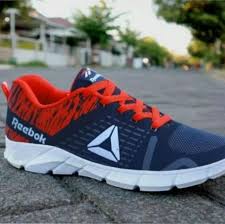 Reebok Pria Punya Opsi Lari Untuk Maraton Hingga Jalan Santai, Ini 5 Pilihan Paling Masuk Akal