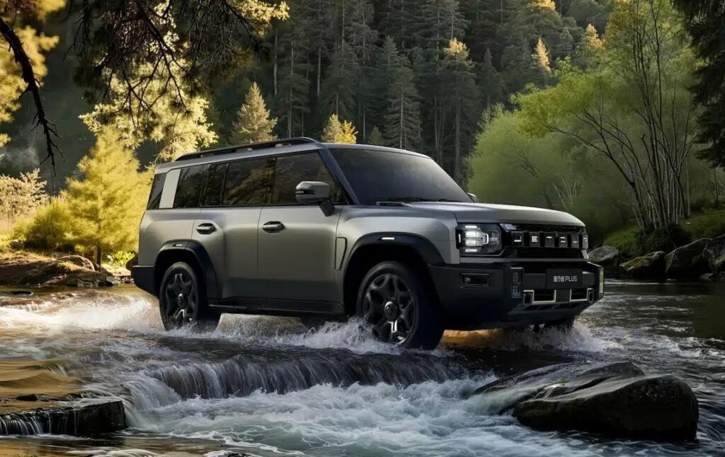 Jetour Traveller Plus C-DM Tawarkan Jarak Gabungan 1.300 Km, SUV Boxy Berteknologi Hybrid Muncul di China