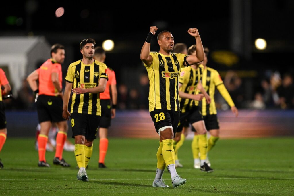 Dua Sundulan Antar Wellington Phoenix Menang 2-1, Asa Lolos ke Final Tetap Terjaga