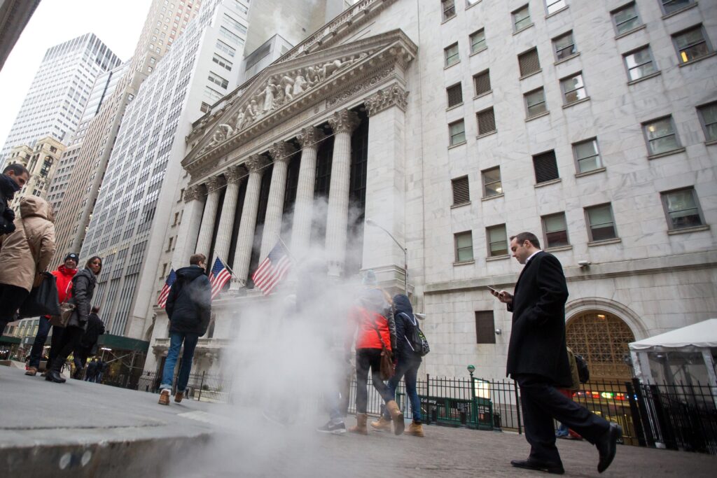 Wall Street Melaju ke Rekor Baru, Harapan Gencatan Senjata Dorong Saham AS
