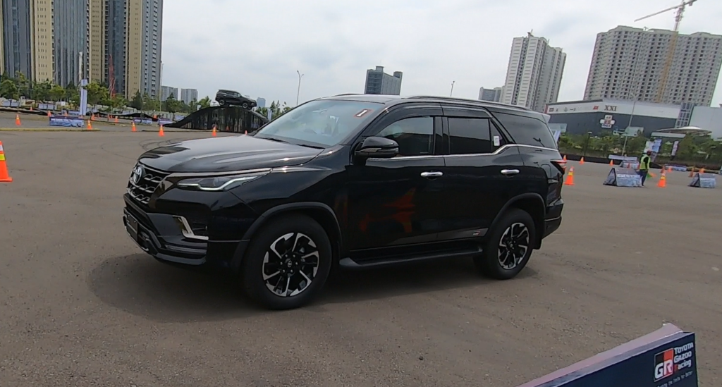 Isi Penuh Fortuner Kini Rp1,9 Juta, Harga Dexlite dan Pertamina Dex Kembali Naik