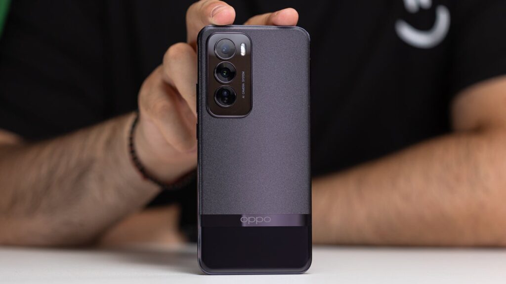 Kamera 50MP Depan Belakang dan AI Pintar, Oppo Reno 12 Pro 5G Tetap Tipis Premium