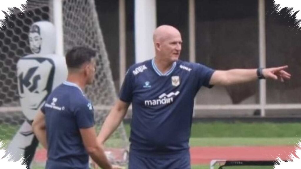 Telepon Mendadak Ubah Arah Simon Grayson ke Timnas Indonesia, Nyaman Bareng Herdman