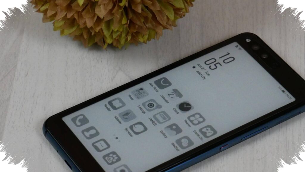 Bigme Hibreak Dual Paduan E-Ink dan LCD, Layar Bulat Belakangnya Terasa Janggal