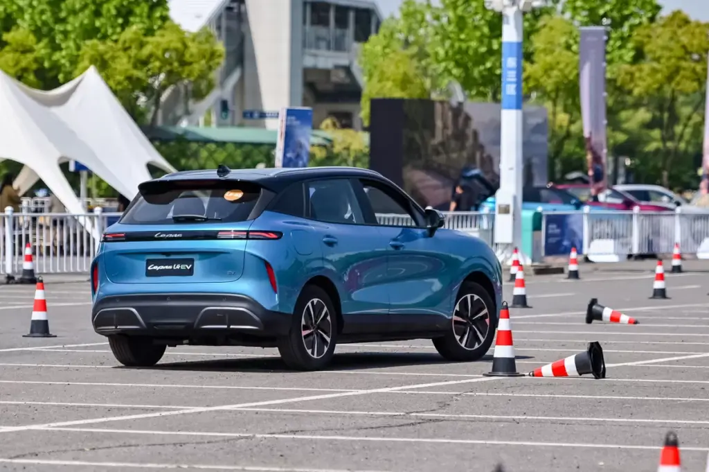 Jarak Tempuh 500 Km dan Isi Cepat 200 kW, Lepas E4 EV Siap Tantang SUV Listrik di Indonesia