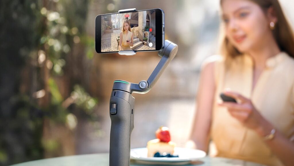 Layar Kendali Lepas-Pasang Jadi Andalan DJI Osmo Mobile 8P, Rekam Solo Makin Praktis