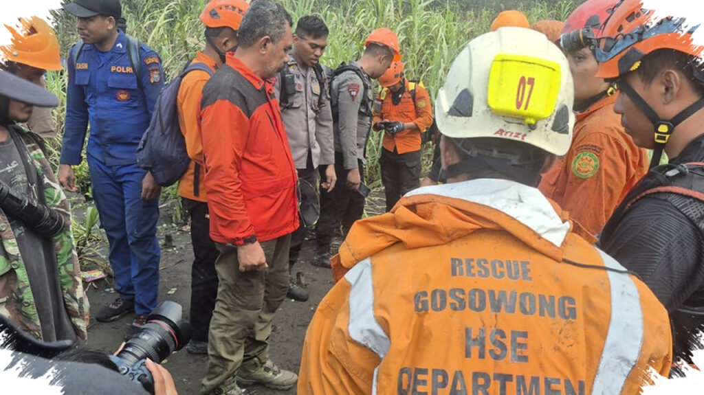 Tiga Korban Erupsi Dukono Akhirnya Ditemukan, ERT NHM Ikut Menuntaskan Evakuasi di Lereng Gunung