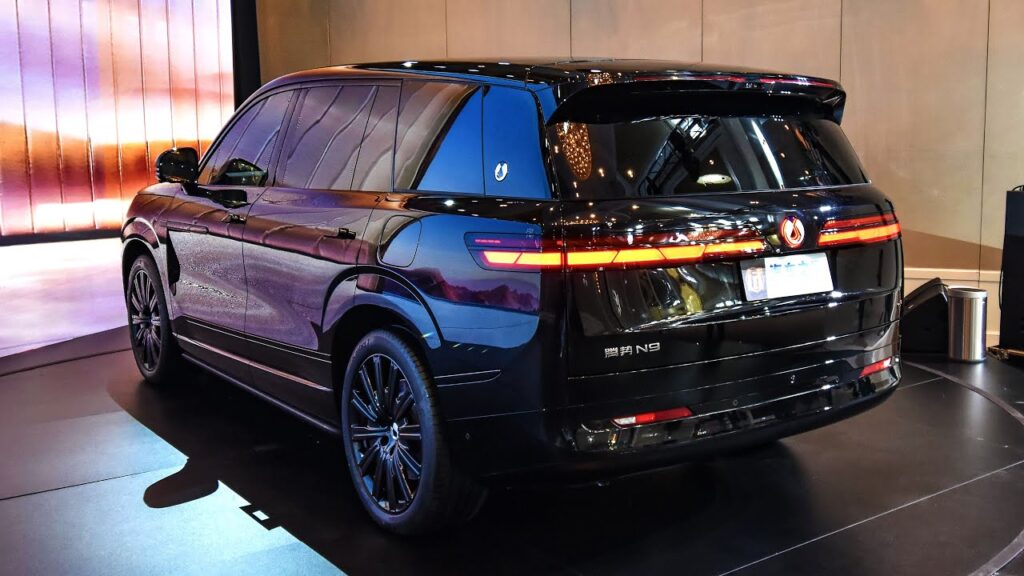 Denza N9 Siap Tempuh 420 Km Setelah Cas Singkat, Ancaman Baru di Kelas SUV Premium