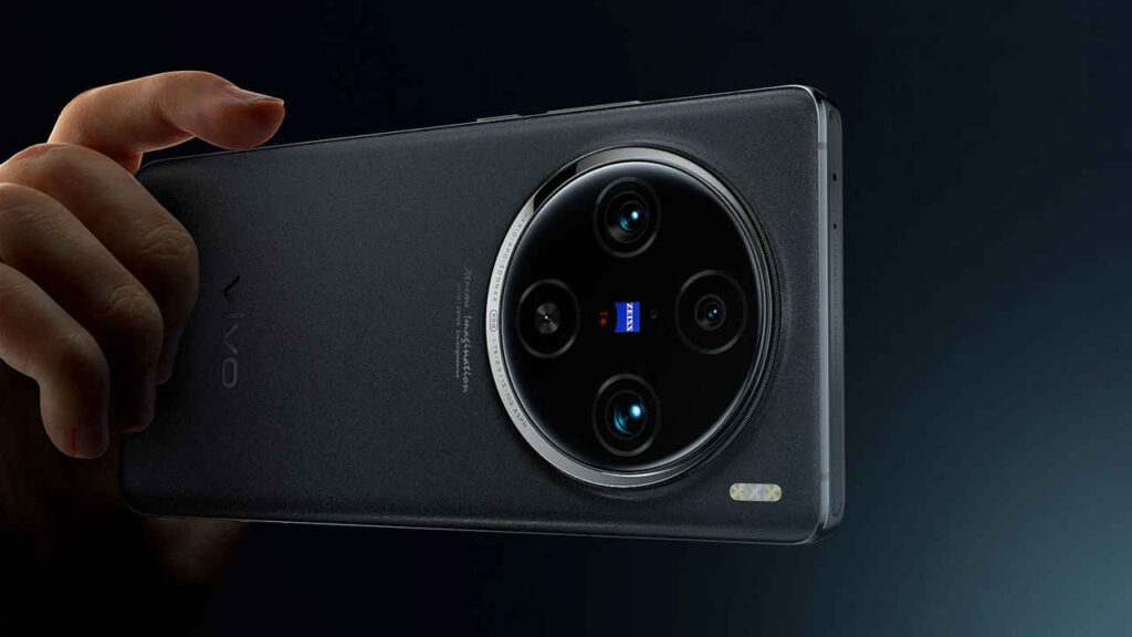 Galaxy S24 Ultra Masih Raja Zoom, Realme 13 Pro+ Menawarkan Periskop di Harga Lebih Ramah
