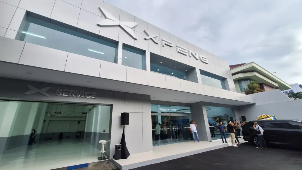 Showroom Lepas Di Pluit Bukan Sekadar Jual Mobil, Ada Layanan Lengkap dan VIP Lounge