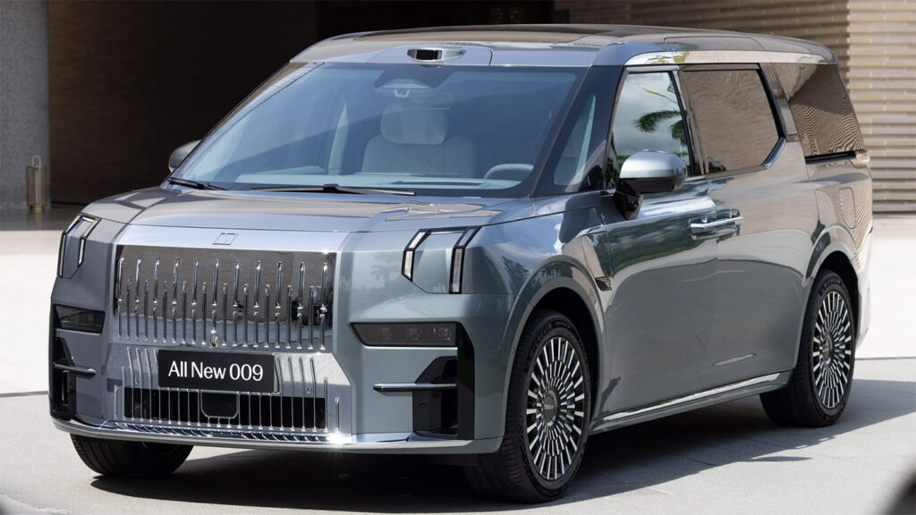 Zeekr 009 Facelift Tawarkan Isi Daya 10 Menit, Tenaga 912 HP Siap Guncang MPV Premium