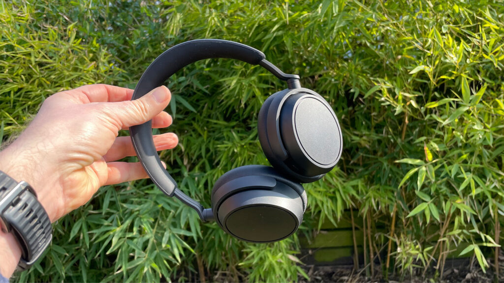 Potongan Harga Sennheiser ACCENTUM Plus Bikin Headphone 50 Jam Ini Makin Menggoda