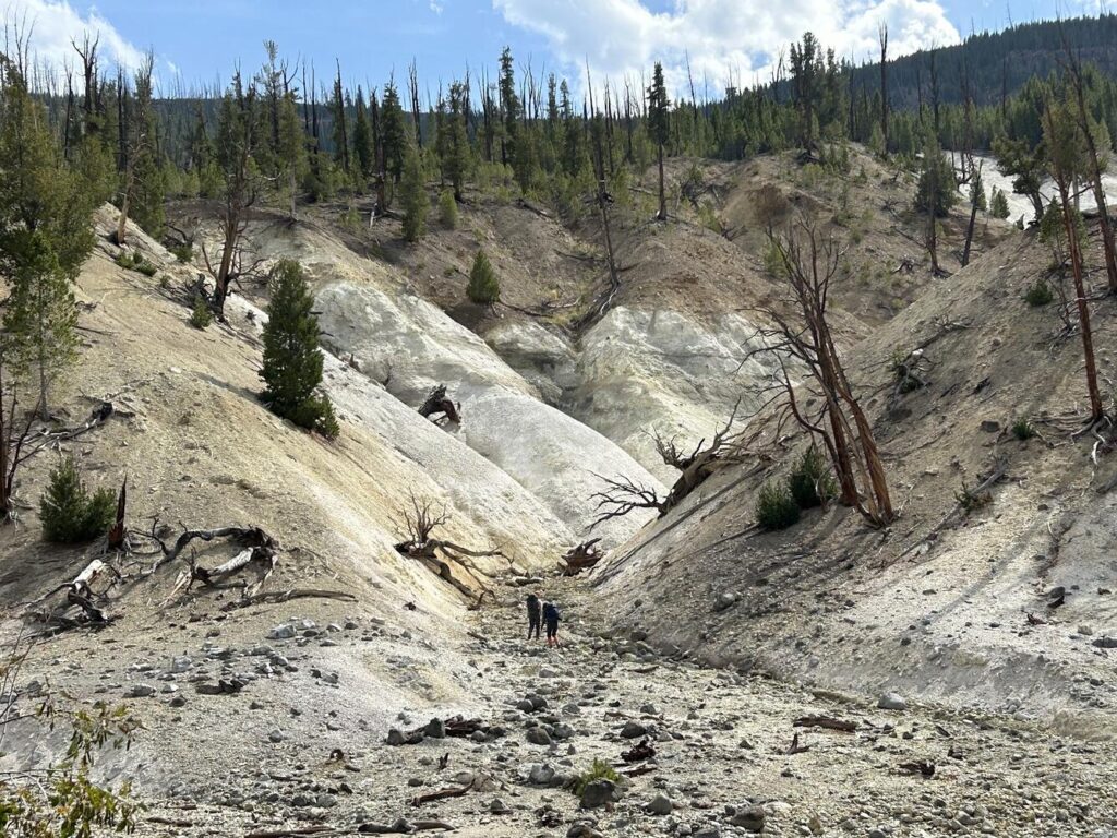Retakan Tektonik Diduga Membuka Jalur Yellowstone, Simulasi Superkomputer Mengubah Peta Asal Magma