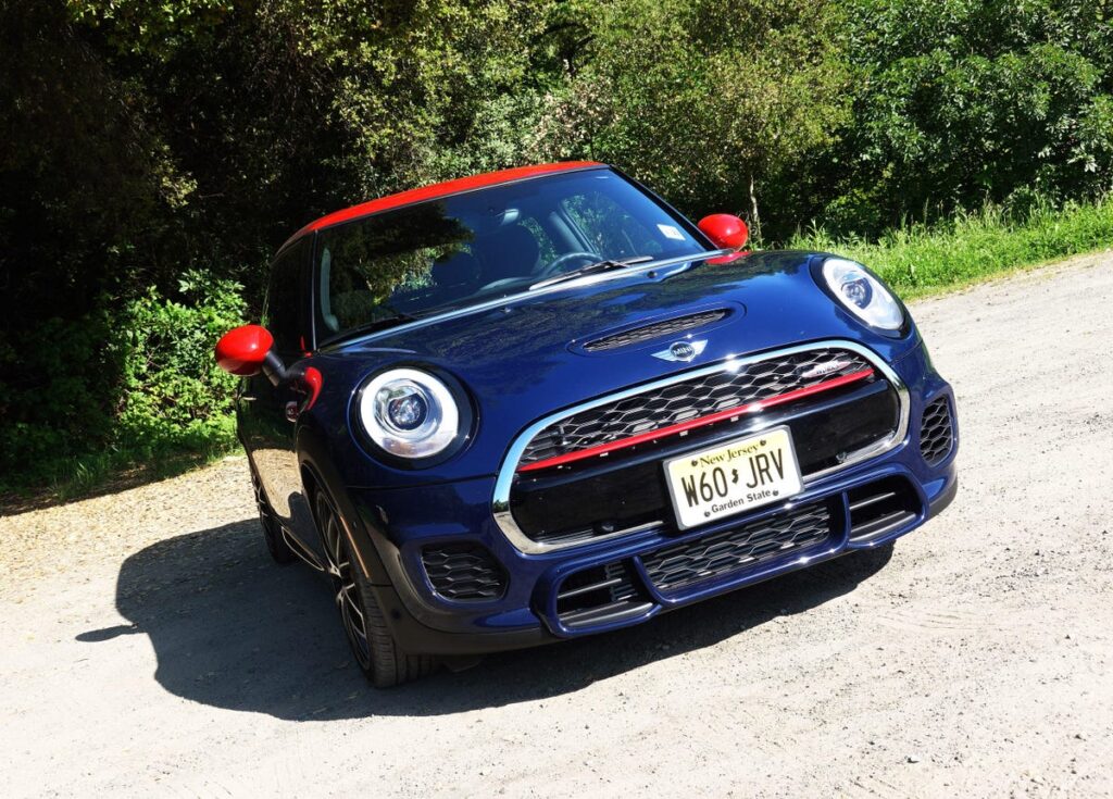 MINI Andalkan John Cooper Works dan Kustomisasi, Bukan Deretan Model Baru