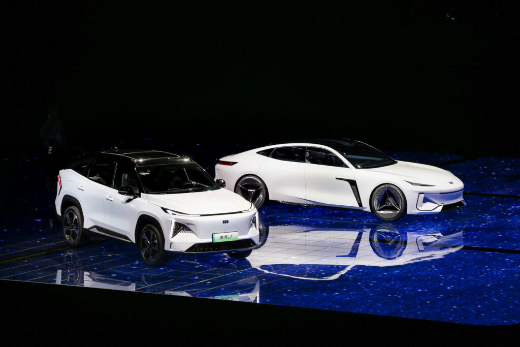 Rekor Dunia Irit Bahan Bakar Geely, Teknologi Hybrid Ini Segera Masuk Indonesia