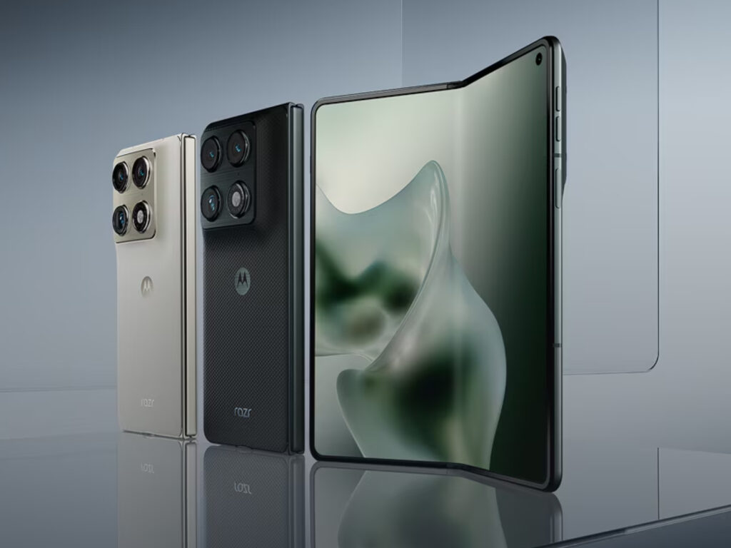 Razr Fold Menekan Foldable Lipat Samsung, Layar Lebih Besar, Baterai Lebih Tahan Lama