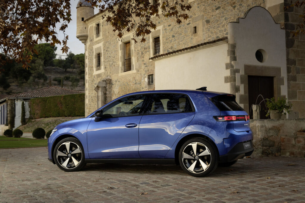 Kabin Selapang Golf Dalam Bodinya Yang Ringkas, Volkswagen ID. Polo Siap Guncang EV Kecil