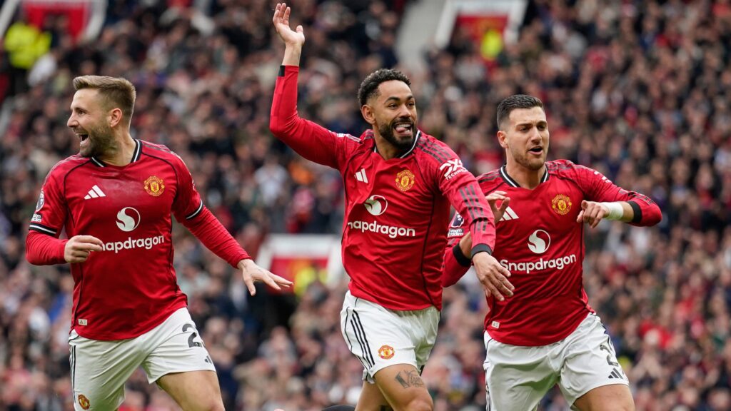 Kobbie Mainoo Selamatkan MU, Dua Kesalahan Hampir Bikin Kemenangan Atas Liverpool Melayang