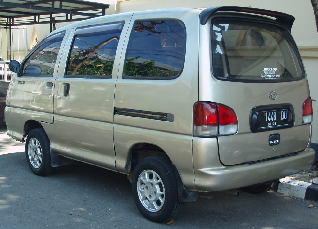 Suku Cadang Masih Mudah Dicari, Daihatsu Zebra Espass Tetap Jadi Andalan Kabin Lapang