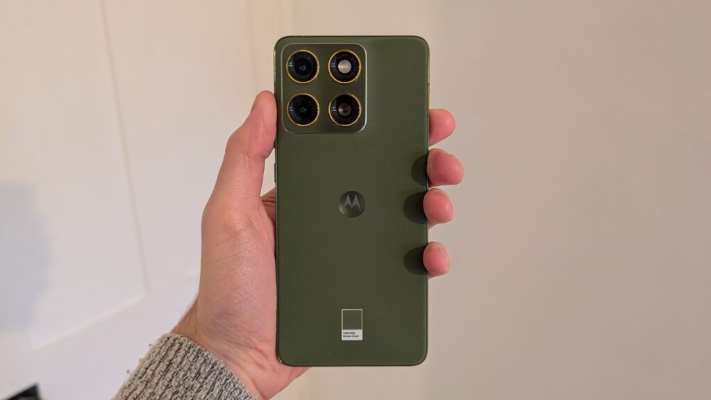 Baterai Jumbo Dan Layar 144Hz Jadi Andalan Motorola Edge 70 Fashion, Harga Mulai Rp5 Jutaan