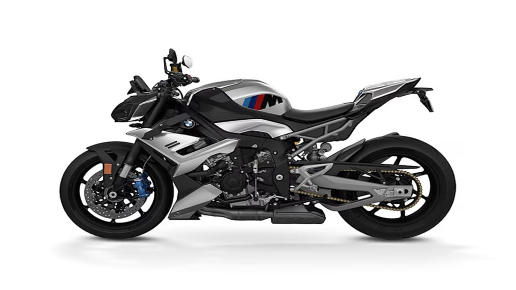 BMW M 1000 R Menawarkan Performa Setara Kelas Atas, Rush Tetap Punya Daya Pikat Eksotis Yang Sulit Disamai