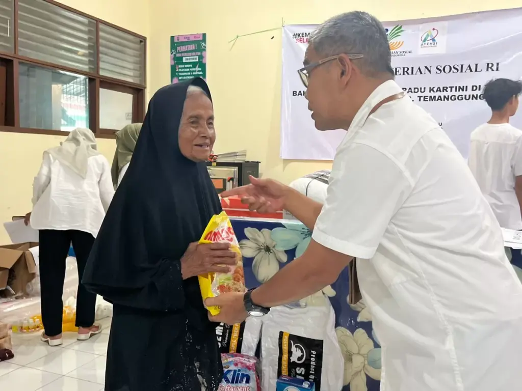 Bantuan Atensi Rp892 Juta Disalurkan Ke 441 Warga Rentan Pringsewu Dan Bojonegoro, Sesuai Asesmen