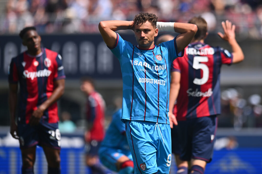 Tekanan Klasemen Memaksa Bologna Ubah Lini Depan, Odgaard Jadi Ujung Tombak Baru di Dall’Ara