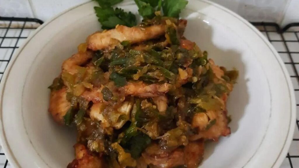 Dari Daging Tipis Hingga Gurih Manis, Dendeng Ayam Ini Tetap Lembut Saat Digoreng