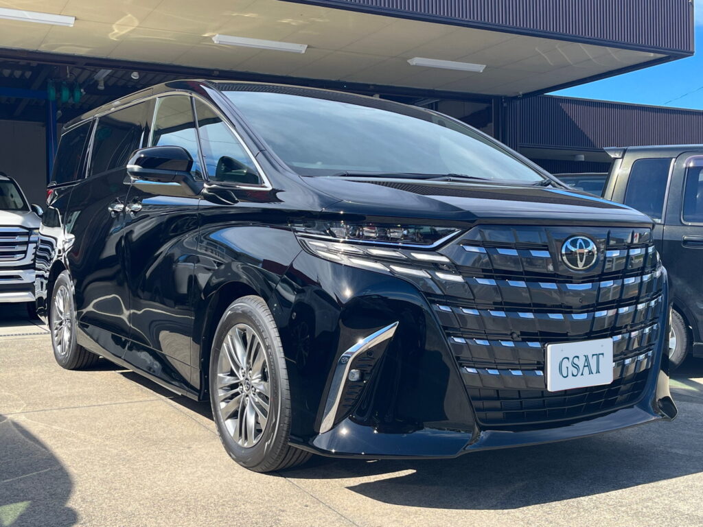 Welcab Bikin Alphard Hybrid Lebih Inklusif, Akses Kabin Kini Jauh Lebih Mudah Untuk Lansia