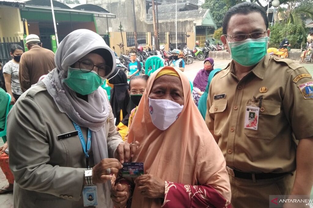 Rp900 Ribu KLJ 2026 Bisa Masuk Sekaligus, Ini Syarat Lansia DKI Penerimanya