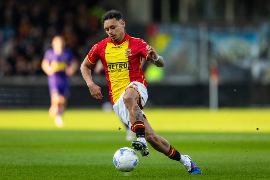 133 Laga Liga Belanda Terancam Diulang, Gugatan Status Dean James Picu Krisis Eredivisie